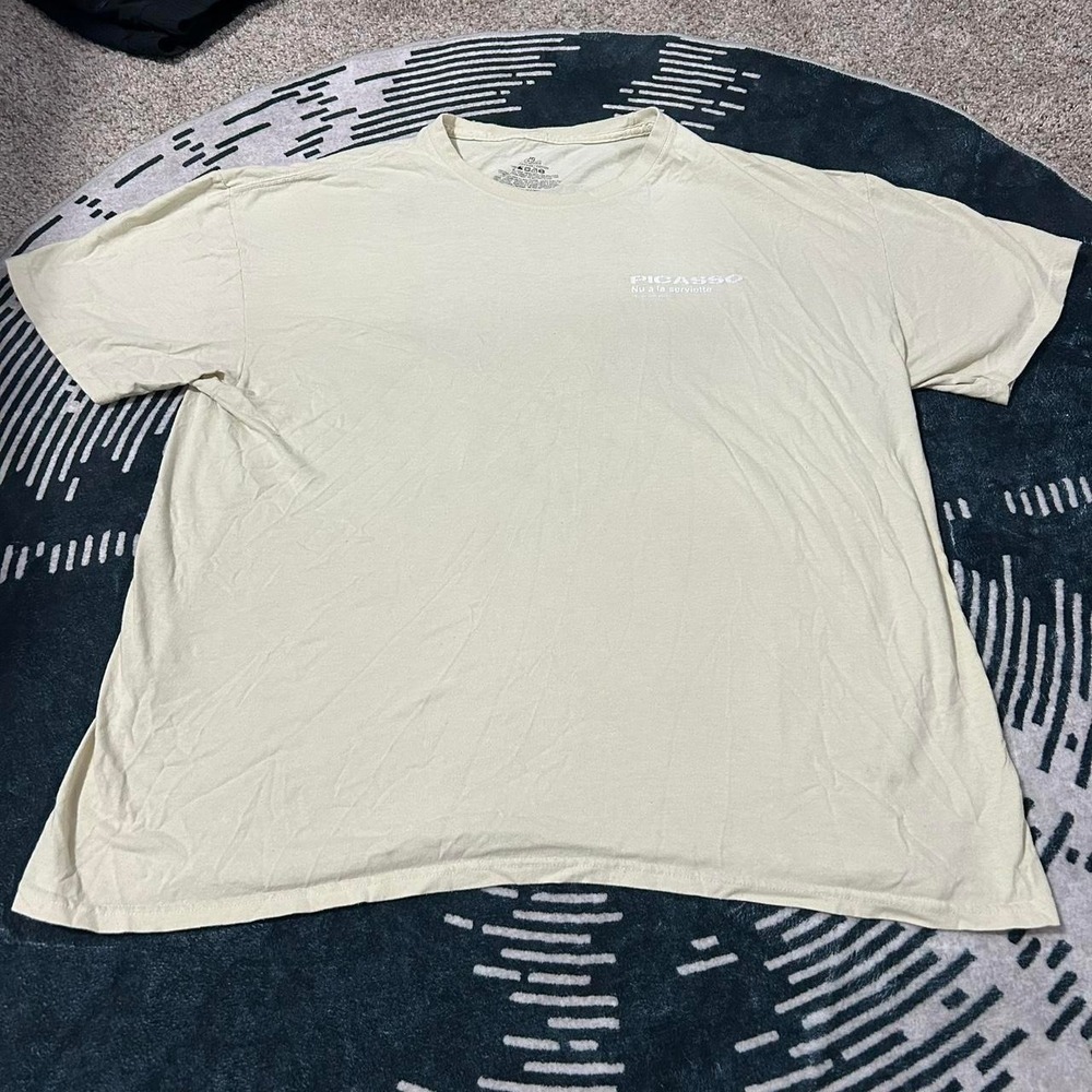 Lightβ yellow/green Picasso tee with a cool design, Size: L